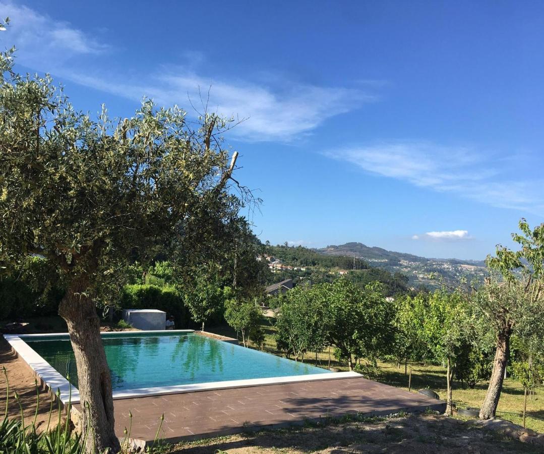 Bernardes House Guest House Castelo de Paiva Bagian luar foto
