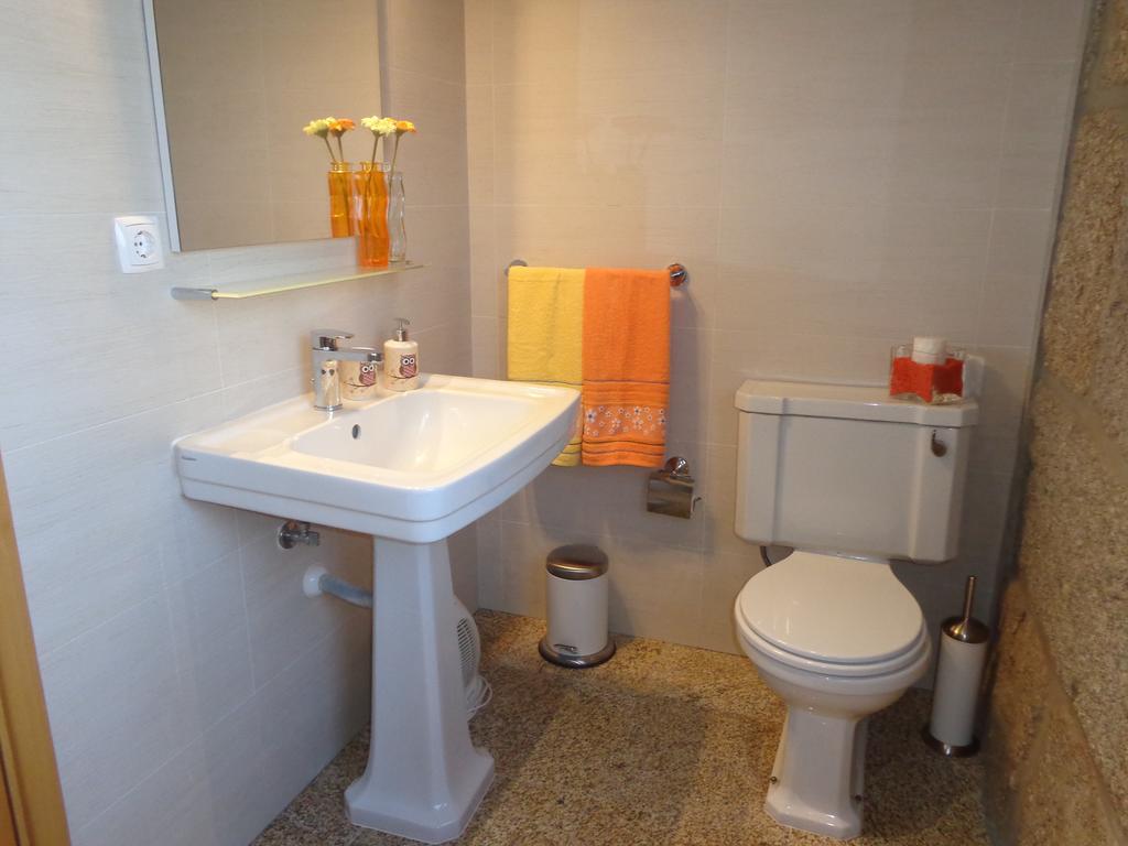 Bernardes House Guest House Castelo de Paiva Bagian luar foto