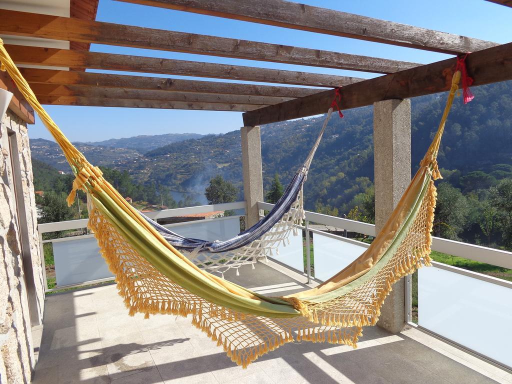 Bernardes House Guest House Castelo de Paiva Ruang foto
