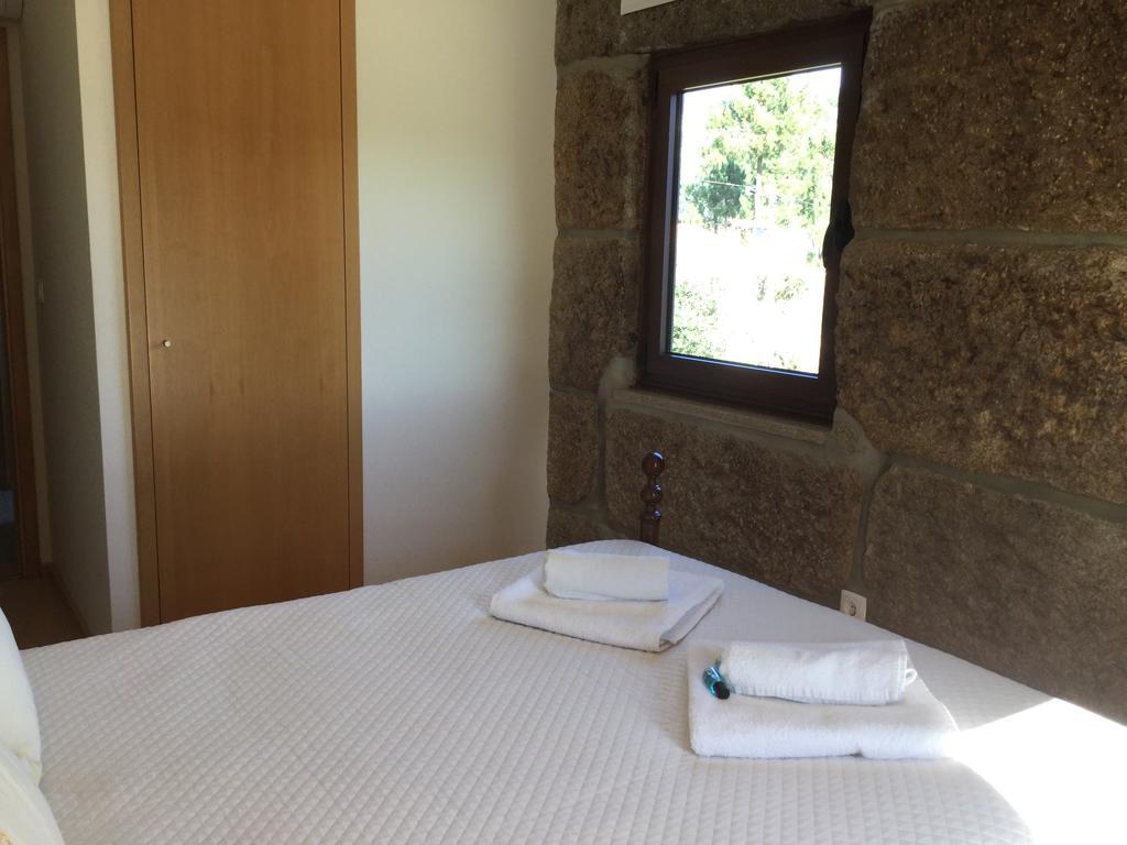 Bernardes House Guest House Castelo de Paiva Bagian luar foto